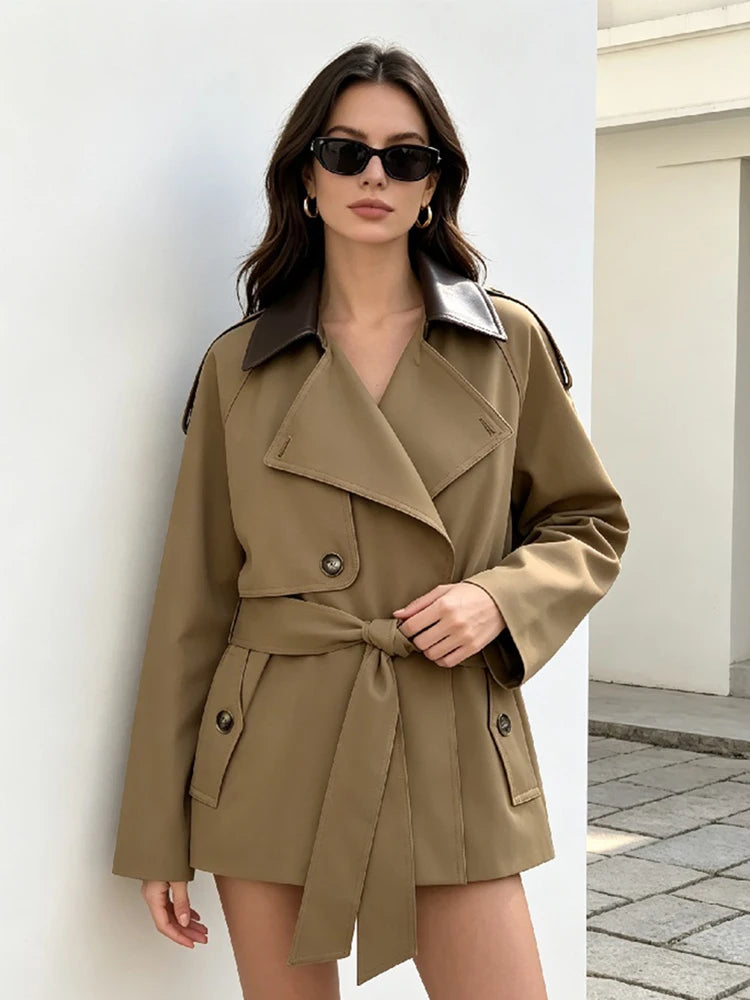 The Leather-Collar Short Trench
