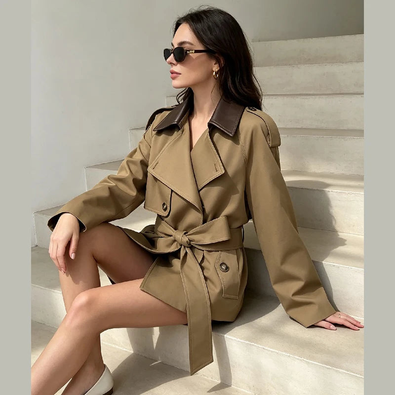 The Leather-Collar Short Trench